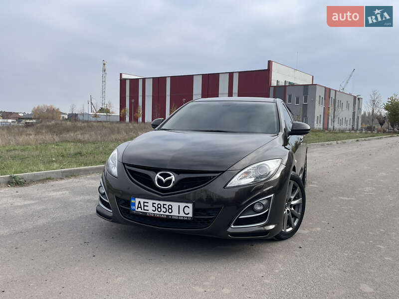 Седан Mazda 6 2010 в Днепре