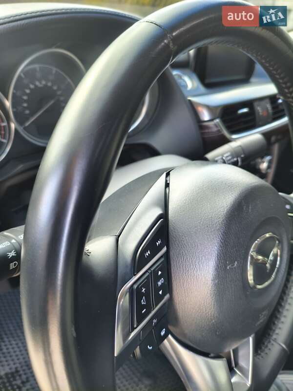 Седан Mazda 6 2015 в Запорожье