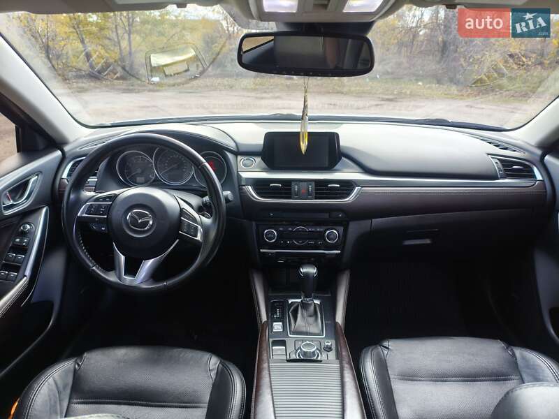 Седан Mazda 6 2015 в Запорожье