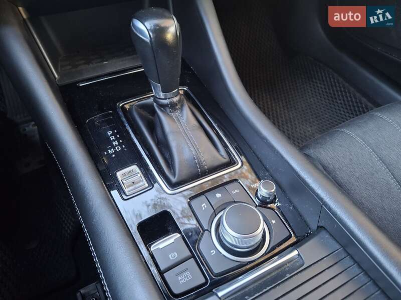 Седан Mazda 6 2018 в Киеве