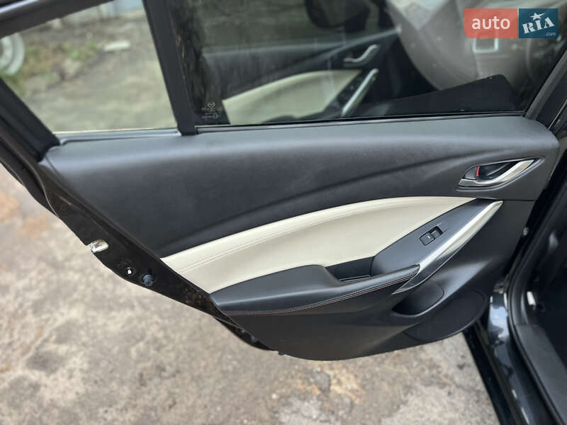 Седан Mazda 6 2014 в Сумах