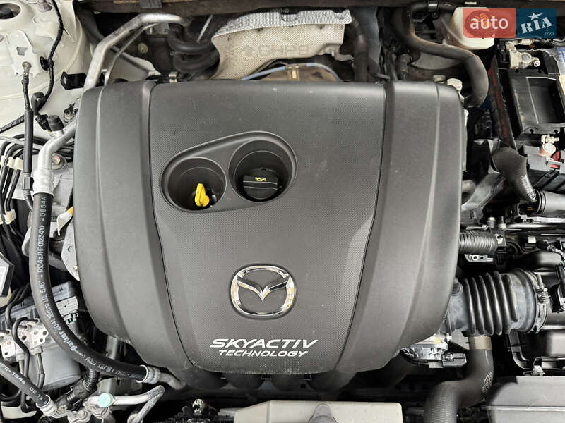 Седан Mazda 6 2014 в Запорожье