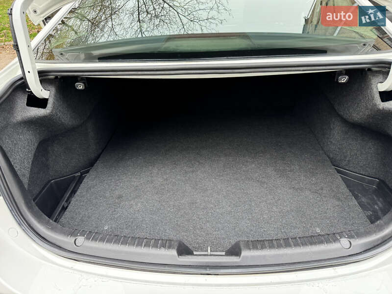 Седан Mazda 6 2014 в Запорожье