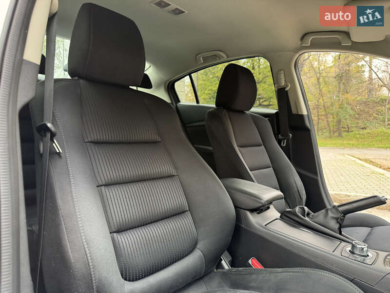 Седан Mazda 6 2014 в Запорожье