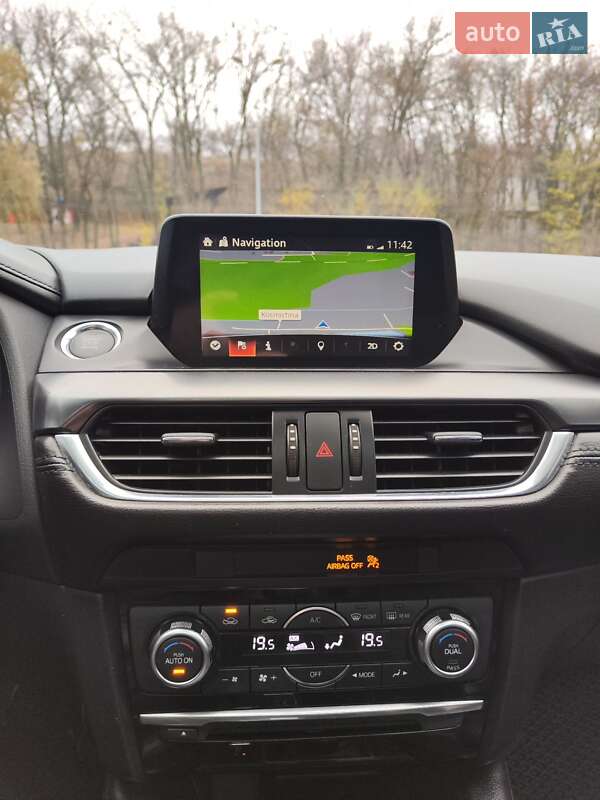 Седан Mazda 6 2016 в Дніпрі