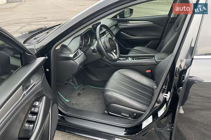 Седан Mazda 6 2018 в Львові