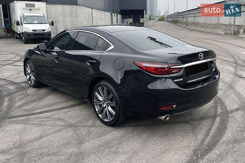 Седан Mazda 6 2018 в Львові