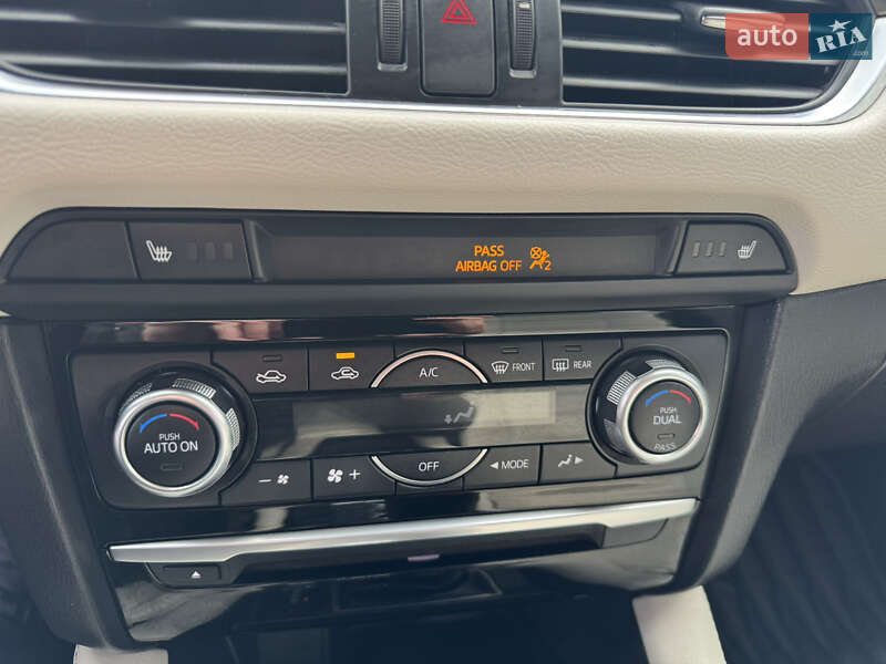 Седан Mazda 6 2015 в Хмельницком