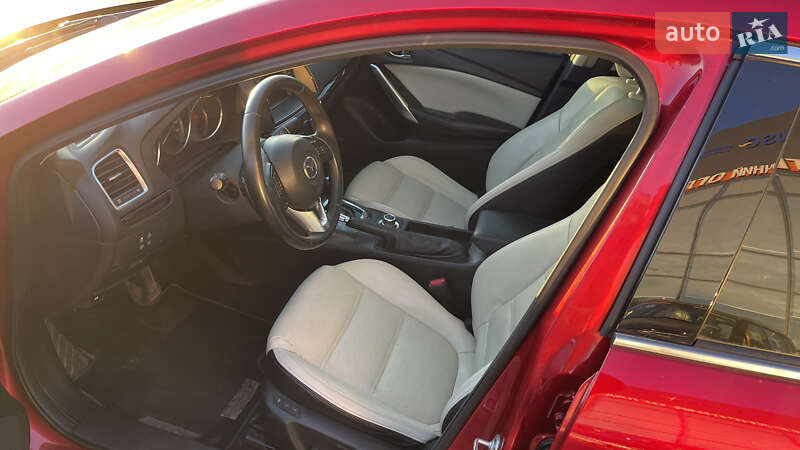 Седан Mazda 6 2014 в Львове