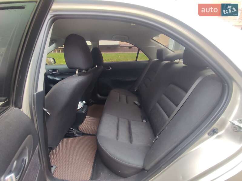 Седан Mazda 6 2005 в Запоріжжі