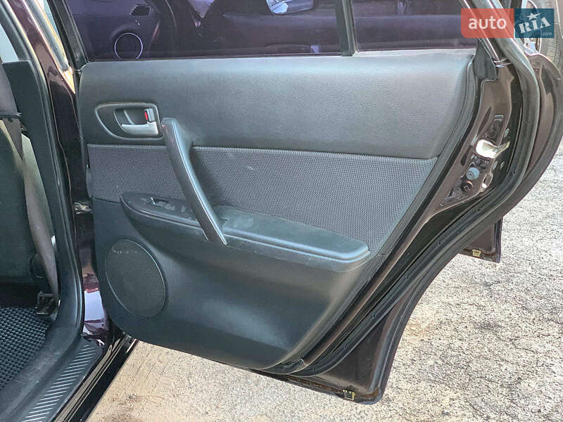 Седан Mazda 6 2006 в Виннице