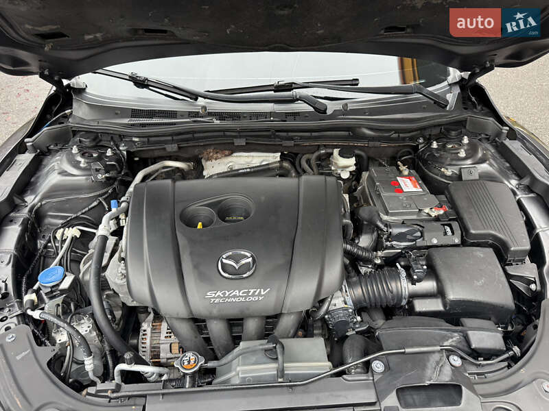 Седан Mazda 6 2016 в Дніпрі