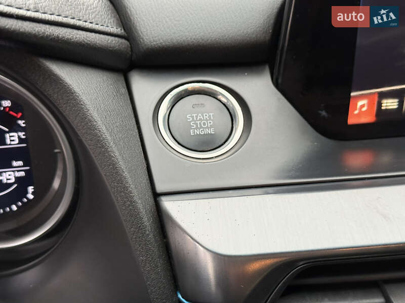 Седан Mazda 6 2016 в Дніпрі