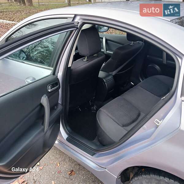 Седан Mazda 6 2009 в Синельниковому