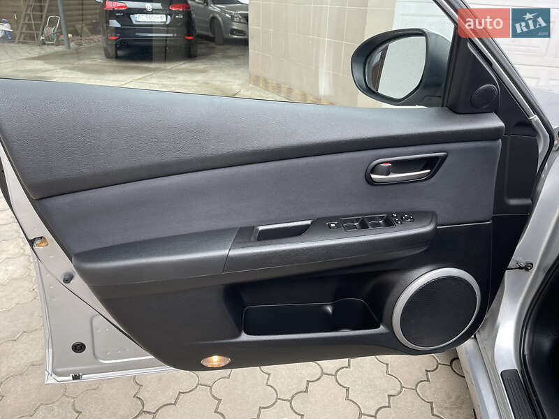 Універсал Mazda 6 2010 в Ковелі