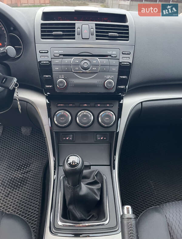 Универсал Mazda 6 2010 в Каменском