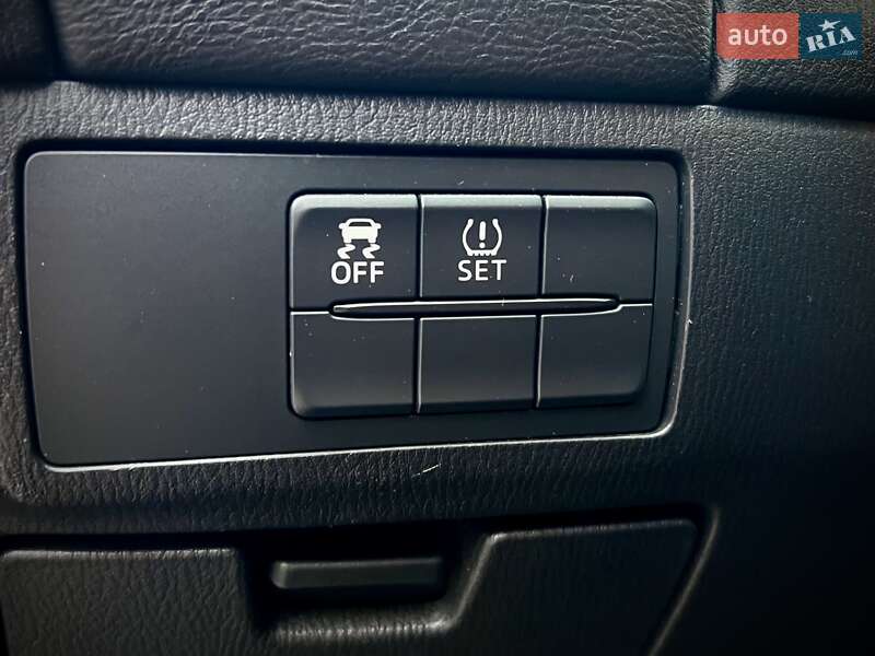 Седан Mazda 6 2015 в Киеве