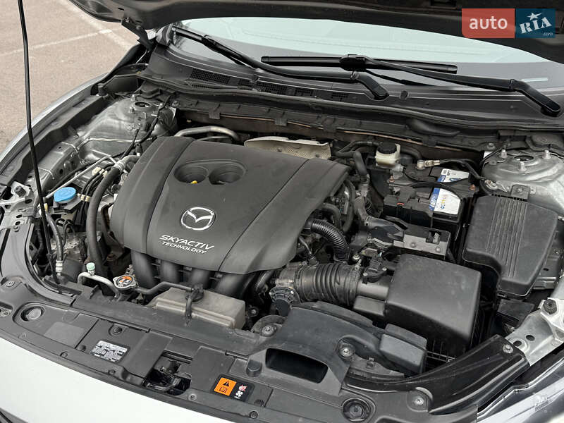 Седан Mazda 6 2013 в Каменском