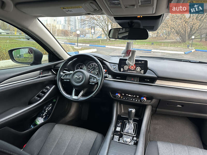 Седан Mazda 6 2019 в Киеве