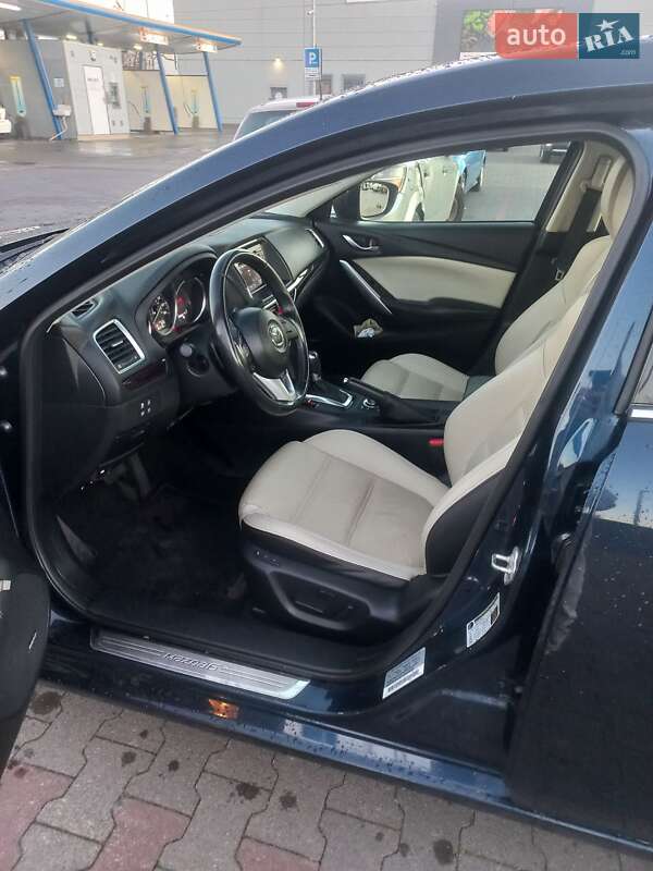 Седан Mazda 6 2014 в Львове