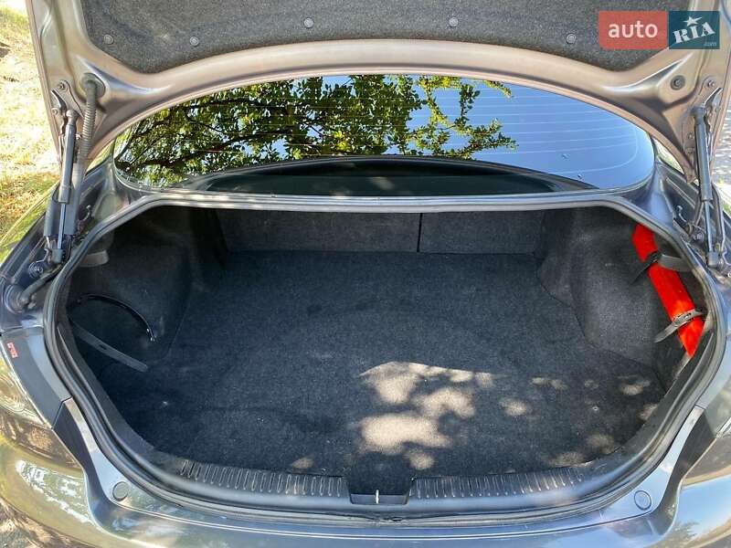 Седан Mazda 6 2005 в Конотопе