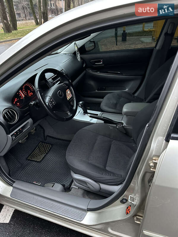 Седан Mazda 6 2003 в Чернигове