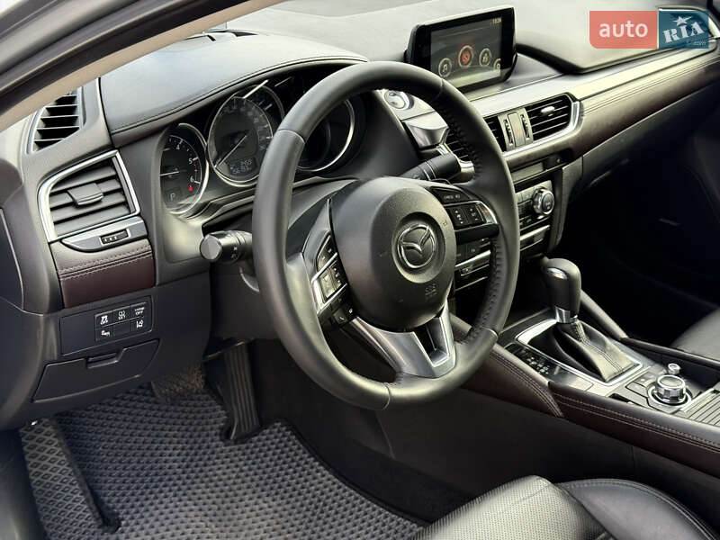 Седан Mazda 6 2015 в Одессе