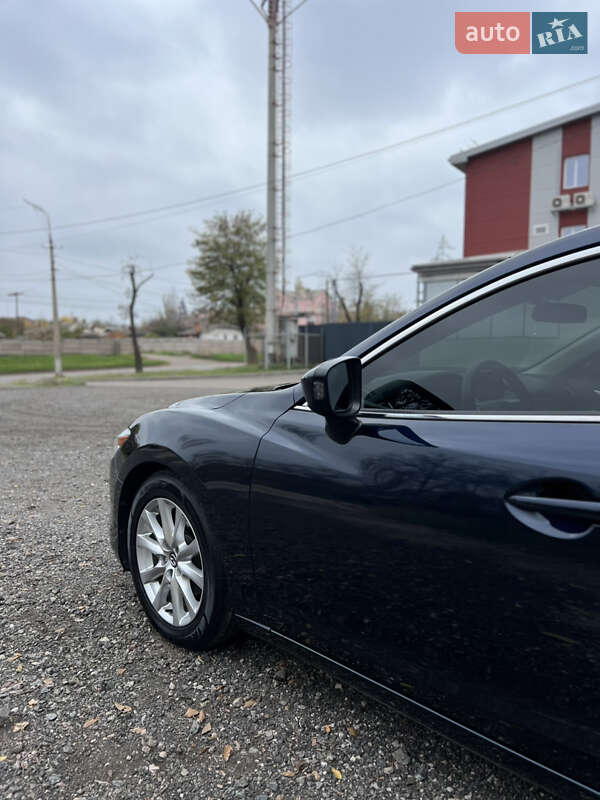 Седан Mazda 6 2016 в Кривом Роге