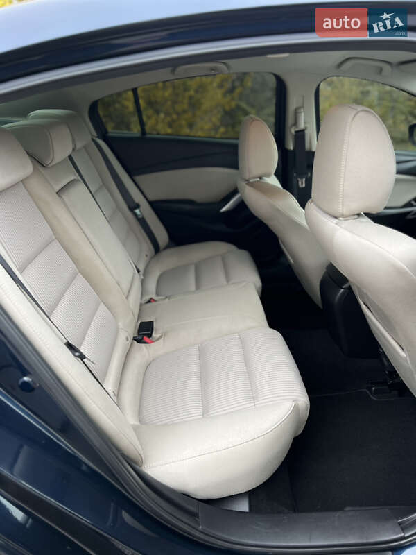 Седан Mazda 6 2016 в Кривом Роге