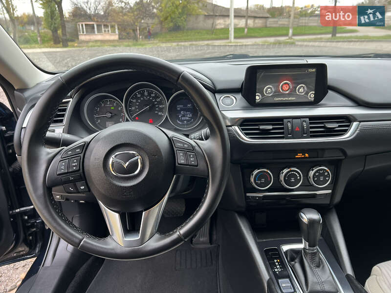 Седан Mazda 6 2016 в Кривом Роге