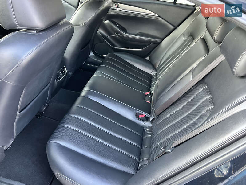 Седан Mazda 6 2018 в Днепре