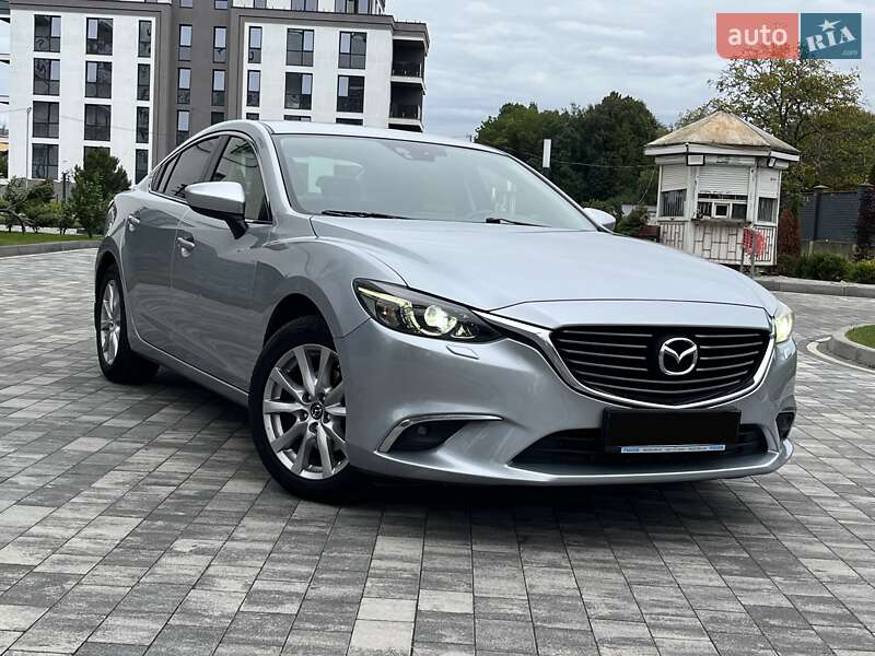 Седан Mazda 6 2016 в Мукачево