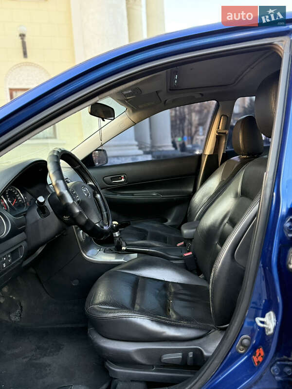 Седан Mazda 6 2003 в Запорожье