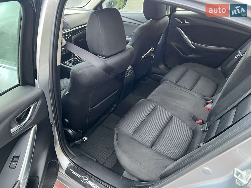 Седан Mazda 6 2014 в Черкасах