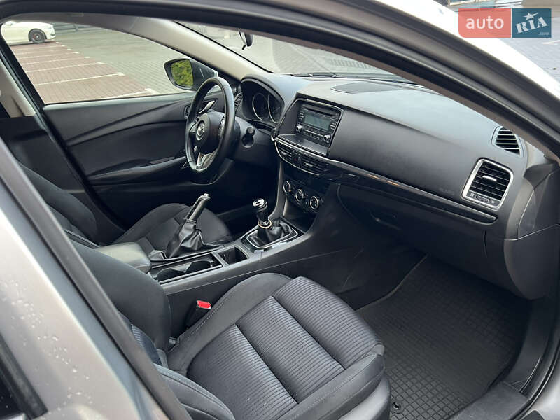Седан Mazda 6 2014 в Черкасах