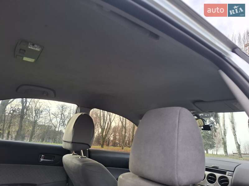 Седан Mazda 6 2004 в Запорожье