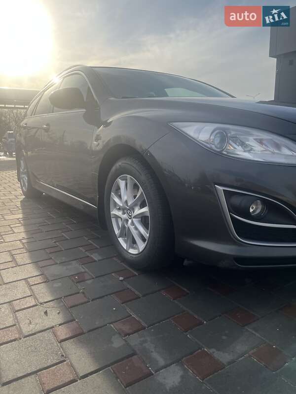 Універсал Mazda 6 2010 в Запоріжжі