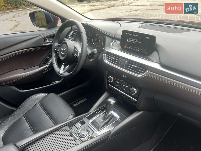 Седан Mazda 6 2017 в Киеве