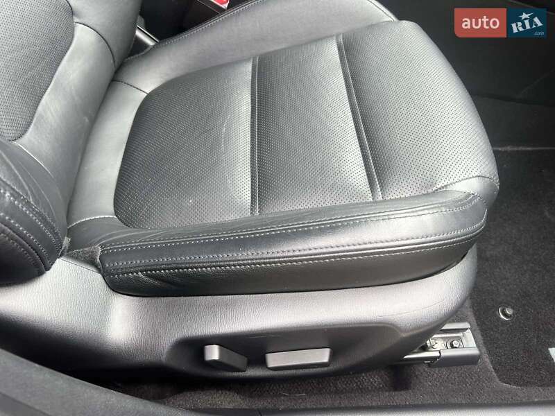 Седан Mazda 6 2017 в Киеве