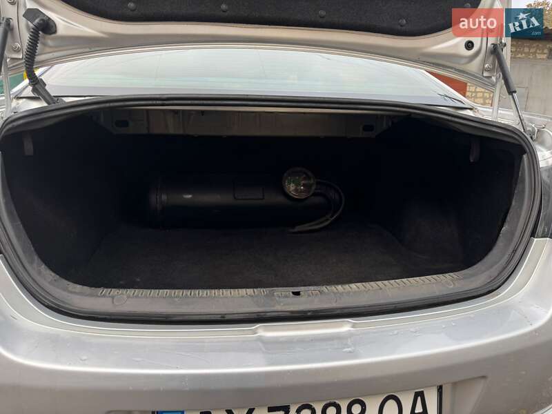 Седан Mazda 6 2009 в Харкові