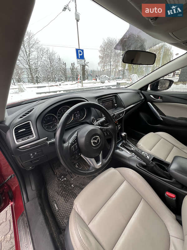 Седан Mazda 6 2014 в Львові