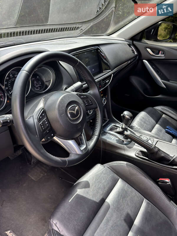 Седан Mazda 6 2015 в Киеве