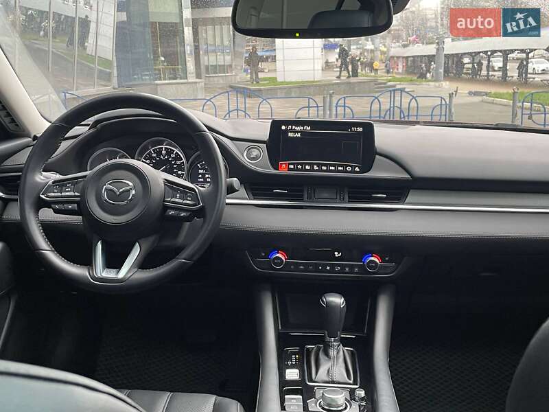 Седан Mazda 6 2019 в Киеве