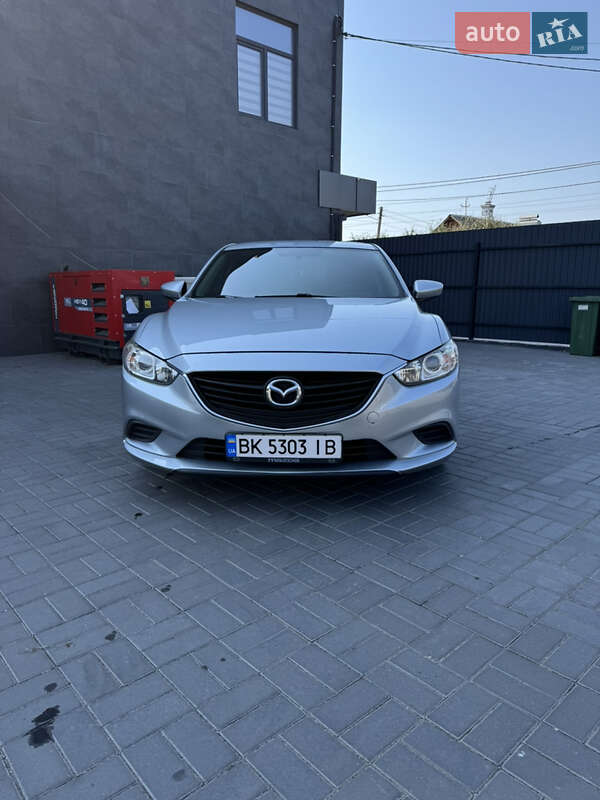 Седан Mazda 6 2016 в Костополе