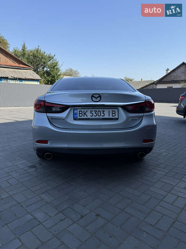 Седан Mazda 6 2016 в Костополе