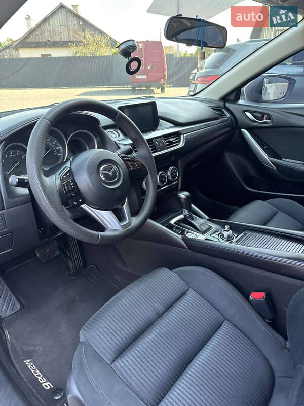 Седан Mazda 6 2016 в Костополе