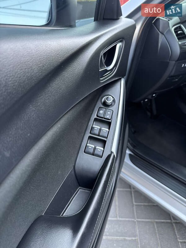 Седан Mazda 6 2016 в Костополе