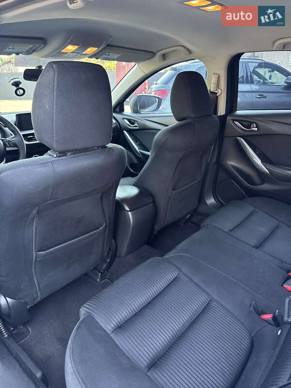 Седан Mazda 6 2016 в Костополе