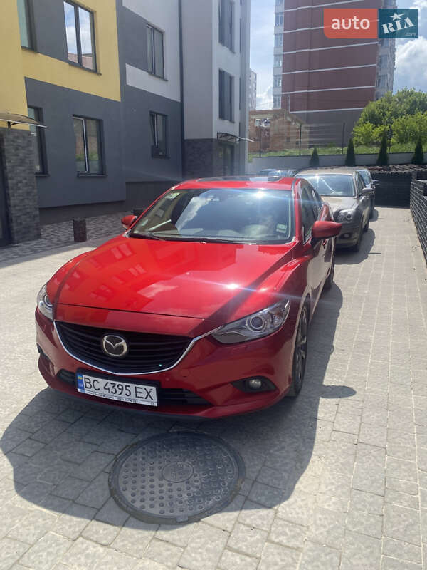 Седан Mazda 6 2014 в Львові
