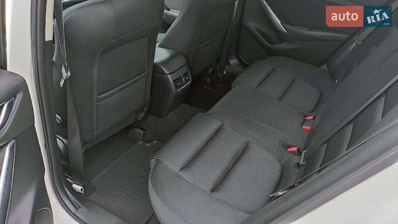 Седан Mazda 6 2015 в Сумах